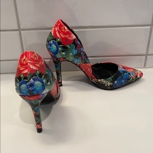 Breckelles floral heels